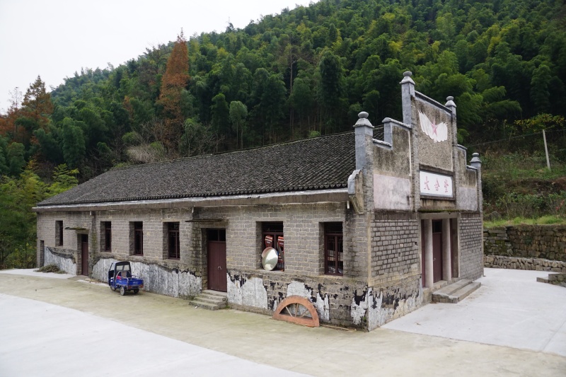 余姚梁弄大会堂老房子砖瓦墙古建筑