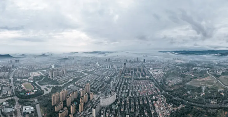 余姚高楼大雾袭城云雾缭绕人间仙境