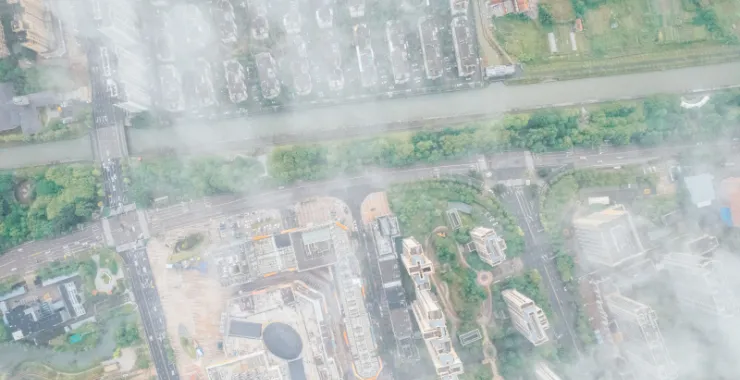 余姚大雾袭城云雾缭绕人间仙境姚城城区城市俯瞰全景航拍高楼小区建筑