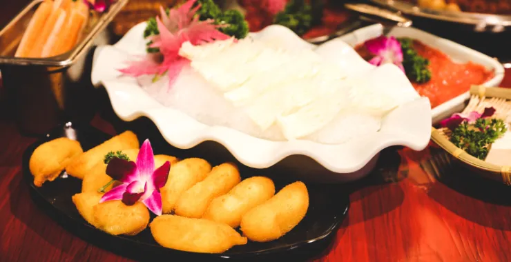 余姚谭鸭血火锅食材黄喉炸香蕉小吃美食