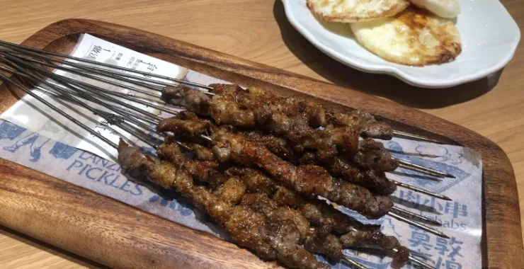 烧烤夜宵烤串羊肉串美食