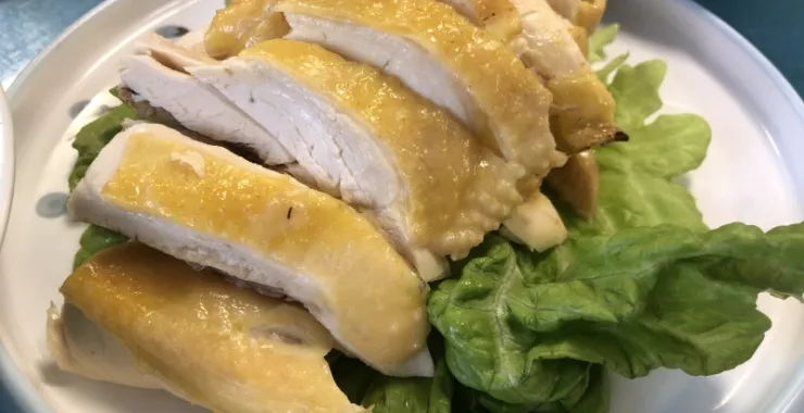 酒席饭桌菜品白斩鸡鸡肉
