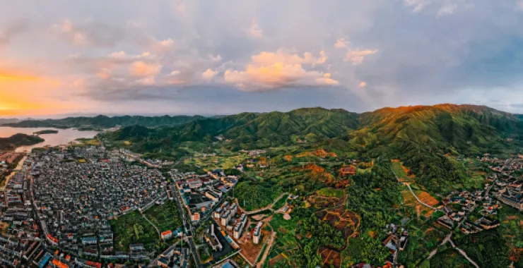 余姚城区公路高楼建筑高空落日夕阳日出朝阳青山绿水俯瞰城市航拍全貌全景
