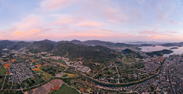 余姚城区公路高楼建筑高空落日夕阳日出朝阳青山绿水俯瞰城市航拍全貌全景