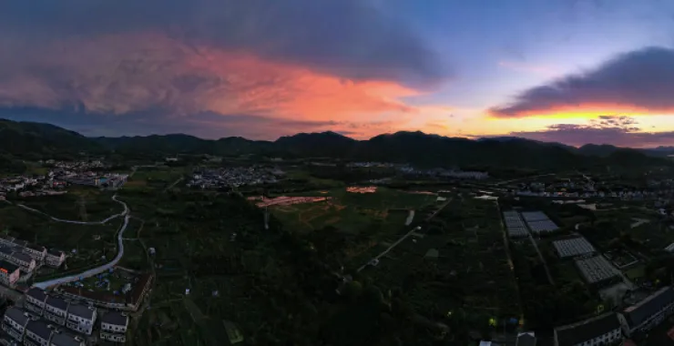 余姚城区公路高楼建筑高空落日夕阳日出朝阳青山绿水俯瞰城市航拍全貌全景