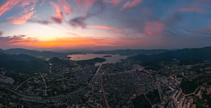 余姚城区公路高楼建筑高空落日夕阳日出朝阳青山绿水俯瞰城市航拍全貌全景