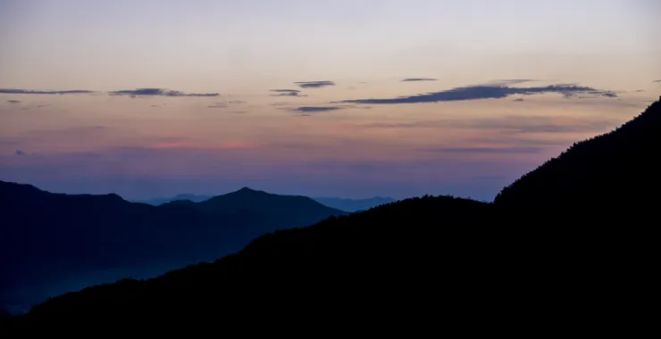 余姚山区大山里高空落日夕阳日出朝阳青山绿水俯瞰城市航拍