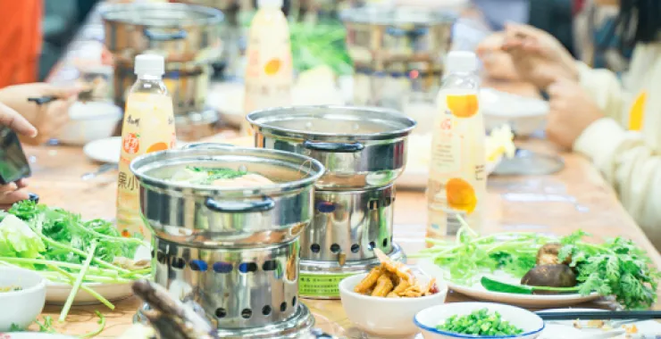 余姚公司团建拓展活动吃饭小火锅美食聚餐