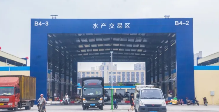 余姚海吉星非庙弄农副产品批发市场商贩买卖水产交易