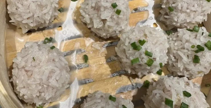 杭州美食名菜刺毛肉圆子