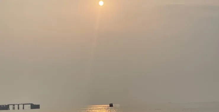 广西北海 紫霞湾 海 沙滩 日落 晚霞海边余晖
