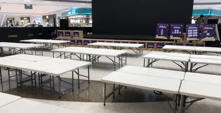 余姚众安广场亲子活动现场帐篷摆摊桌子