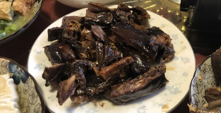 余姚本地家常菜烤鸭美食
