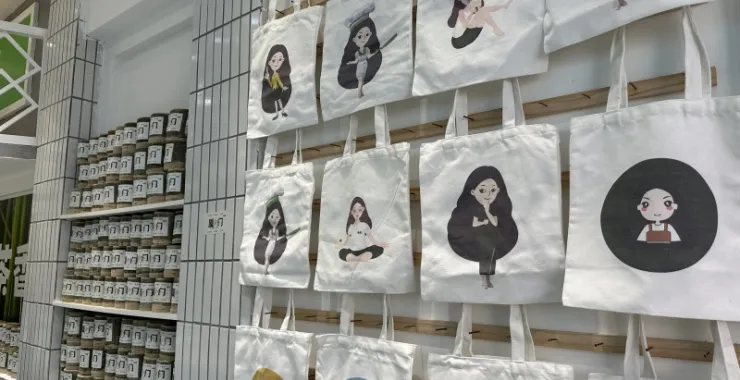 厦门鼓浪屿小女孩帆布袋文创设计