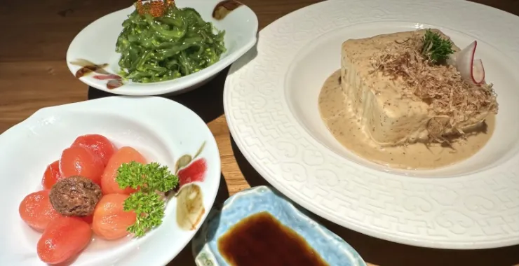 杭州西湖风景区武林路网红烧鸟店日本料理海草