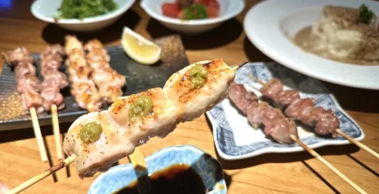 杭州西湖风景区武林路网红烧鸟店日本料理烤串羊肉串牛肉串鸡肉串芥末