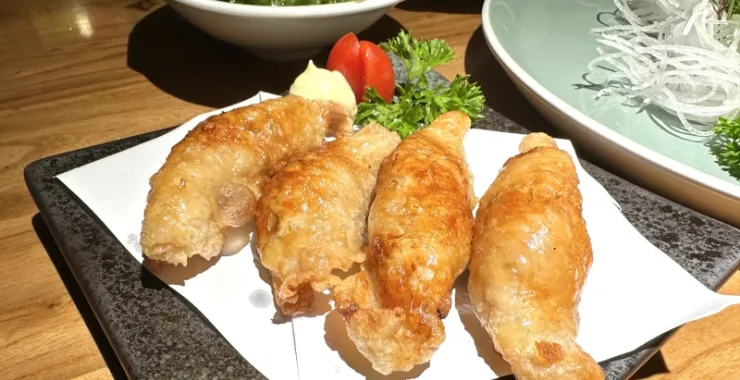 杭州西湖风景区武林路网红烧鸟店日本料理美食