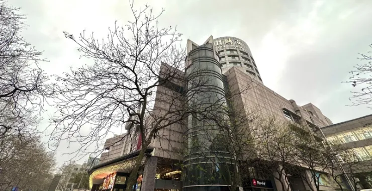 杭州西湖风景区解百广场商场购物消费