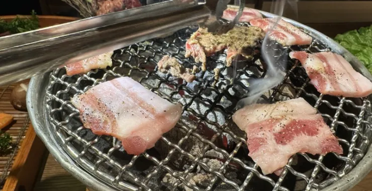 杭州西湖风景区网红烤肉