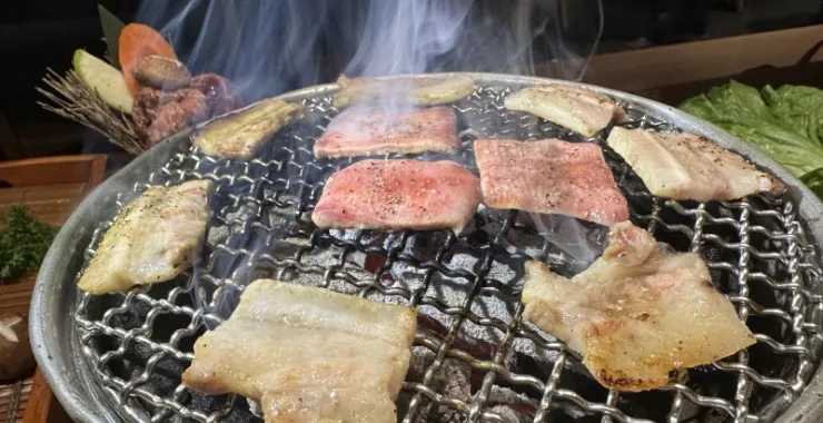 杭州西湖风景区网红烤肉