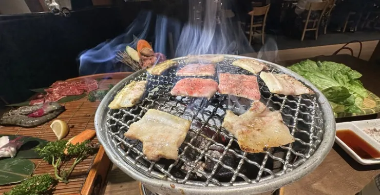 杭州西湖风景区网红烤肉