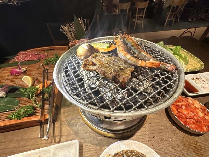 杭州西湖风景区网红烤肉