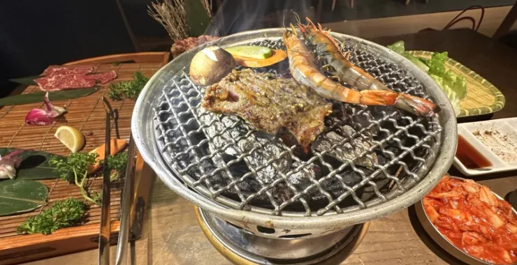 杭州西湖风景区网红烤肉