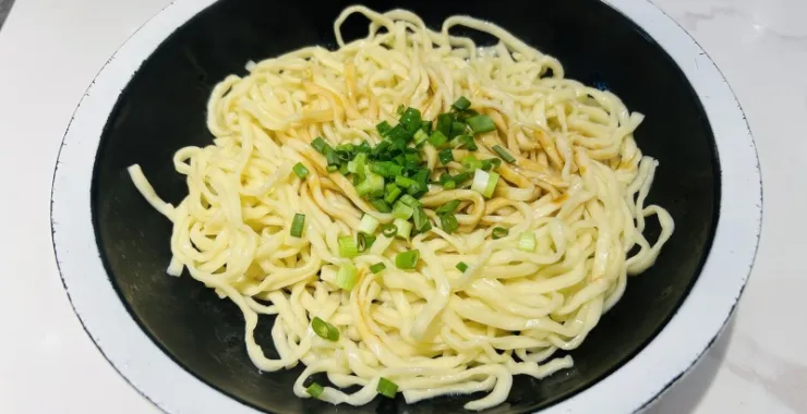 早餐面条葱油拌面早点早饭点心