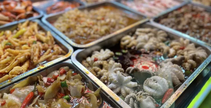 厦门八市美食海鲜水果特产网红打卡宵夜卤味鸡爪