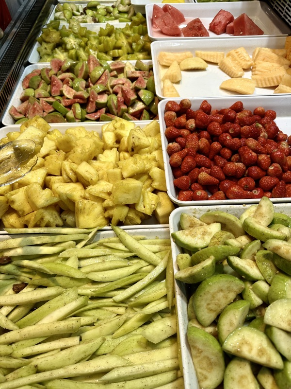 厦门八市美食海鲜水果特产网红打卡宵夜凤梨芭乐草莓西瓜哈密瓜