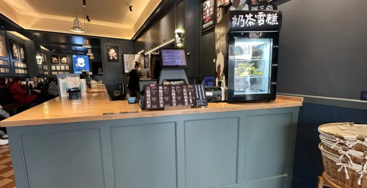 厦门鼓浪屿美食张三疯奶茶店雪糕