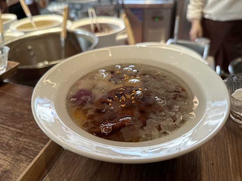厦门鼓浪屿美食龙头路网红