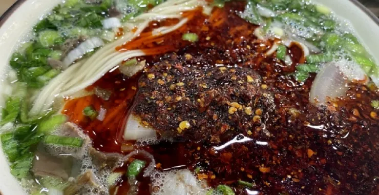 正宗兰州牛肉面拉面旅游聚餐辣椒油