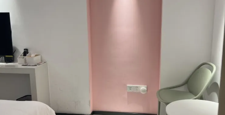 酒店房间民宿床门卫生间