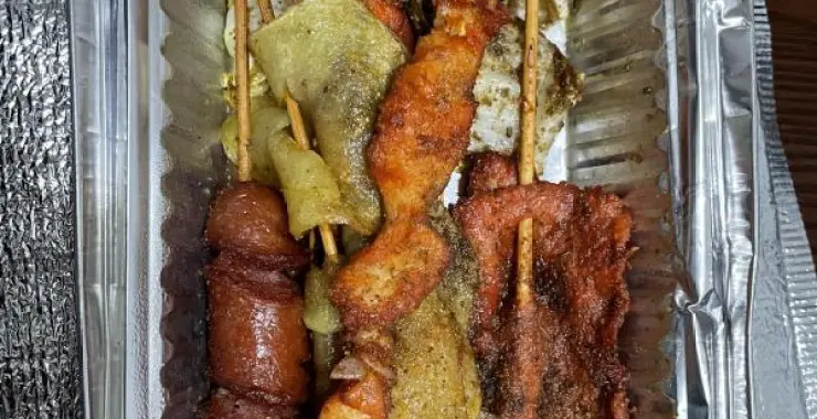外卖烧烤油炸串里脊肉土豆片香肠火腿肠金针菇夜宵宵夜
