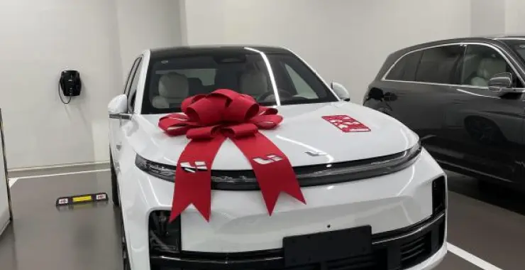 新车提车理想汽车