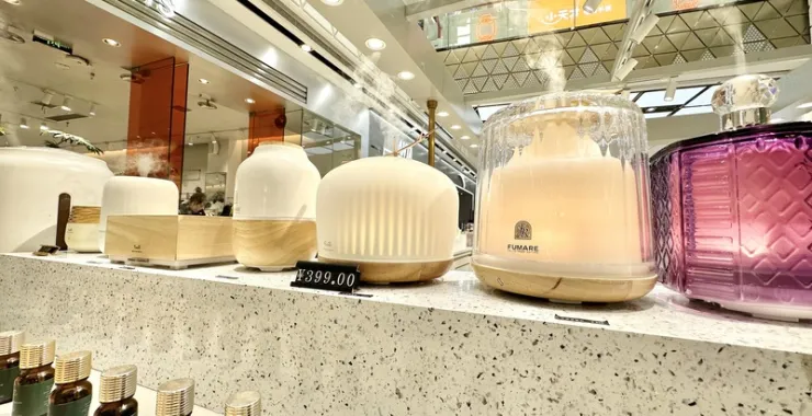 万达广场一楼连廊商家香薰机加湿器