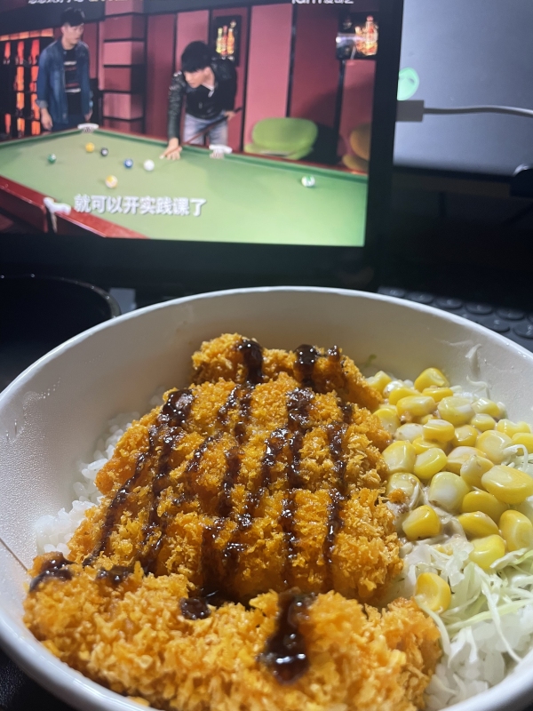 广西北海 美食 日式猪排饭 美食油炸玉米粒