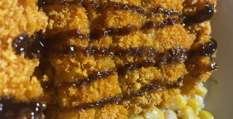 广西北海 美食 日式猪排饭 美食油炸玉米粒