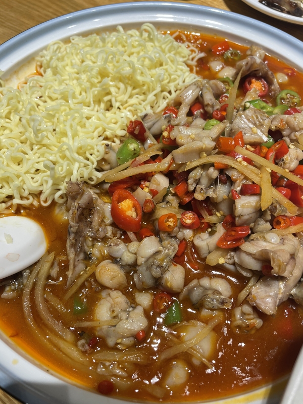 湖北武汉 鱼羊吉 泡椒牛蛙 美食 特色