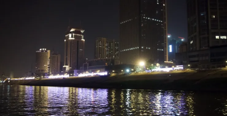 湖北武汉 夜景 灯光 武汉晚安 轮渡江边建筑高楼楼房夜晚游船