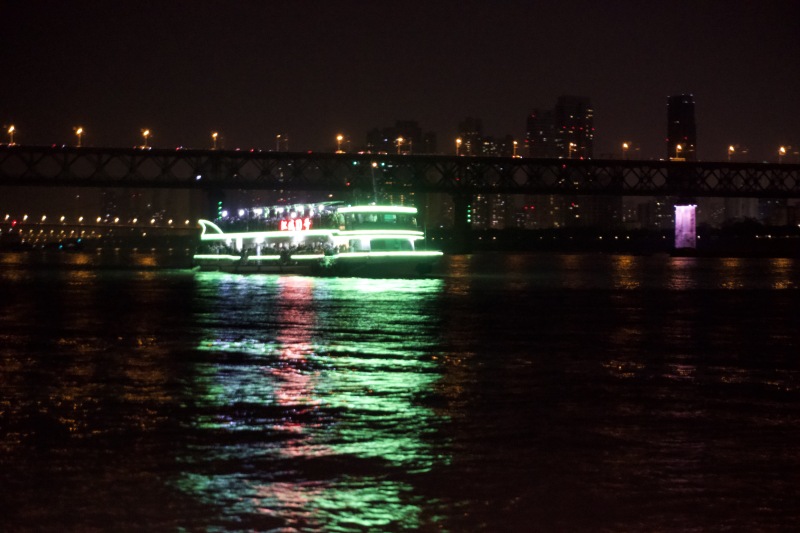 湖北武汉 夜景 灯光 武汉晚安 轮渡江边建筑高楼楼房夜晚游船桥