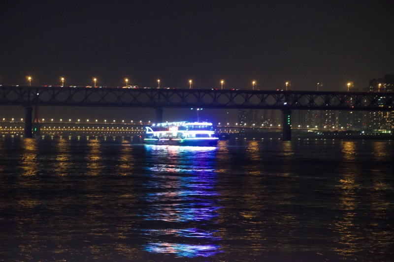 湖北武汉 夜景 灯光 武汉晚安 轮渡江边建筑高楼楼房夜晚游船桥