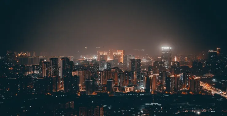 余姚城区城市夜景灯火灯光公路高楼建筑高空月亮晚上俯瞰城市航拍全貌全景金碧辉煌