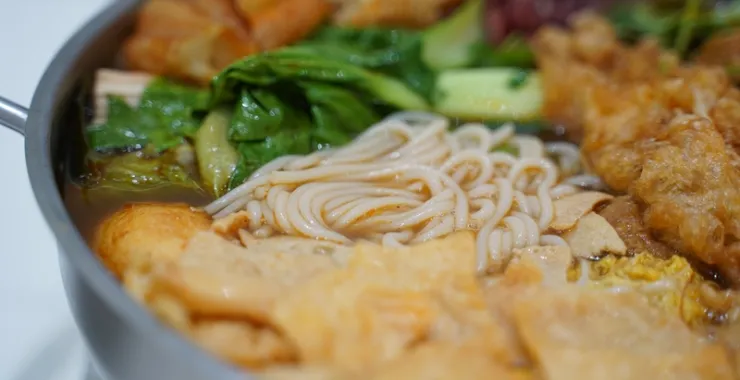 螺蛳粉特色小吃配料香菜美食鸡蛋豆腐皮青菜