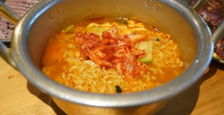烤肉韩式料理拉面美食泡菜方便面