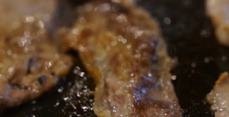 韩式料理烧烤烤肉烤盘五花肉美食烧烤夜宵宵夜烟火气