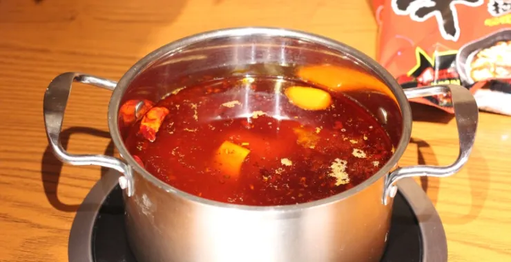 牛油锅底辣锅底美食火锅餐厅