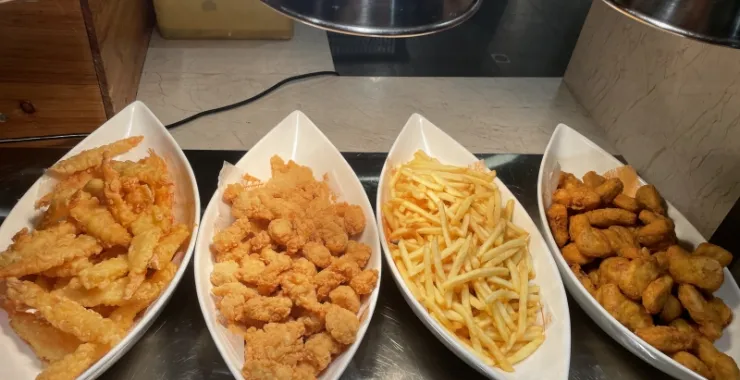 炸物鸡米花美食油炸薯条鸡块翅尖
