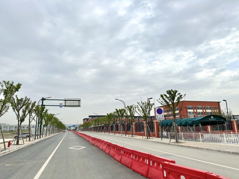 余姚市第二实验小学南校区古路头校区道路马路